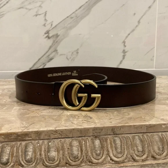 ? Authentic Gucci Marmont Belt GG Marmont belt with shiny buckle in black leather | GUCCI® US main image 3